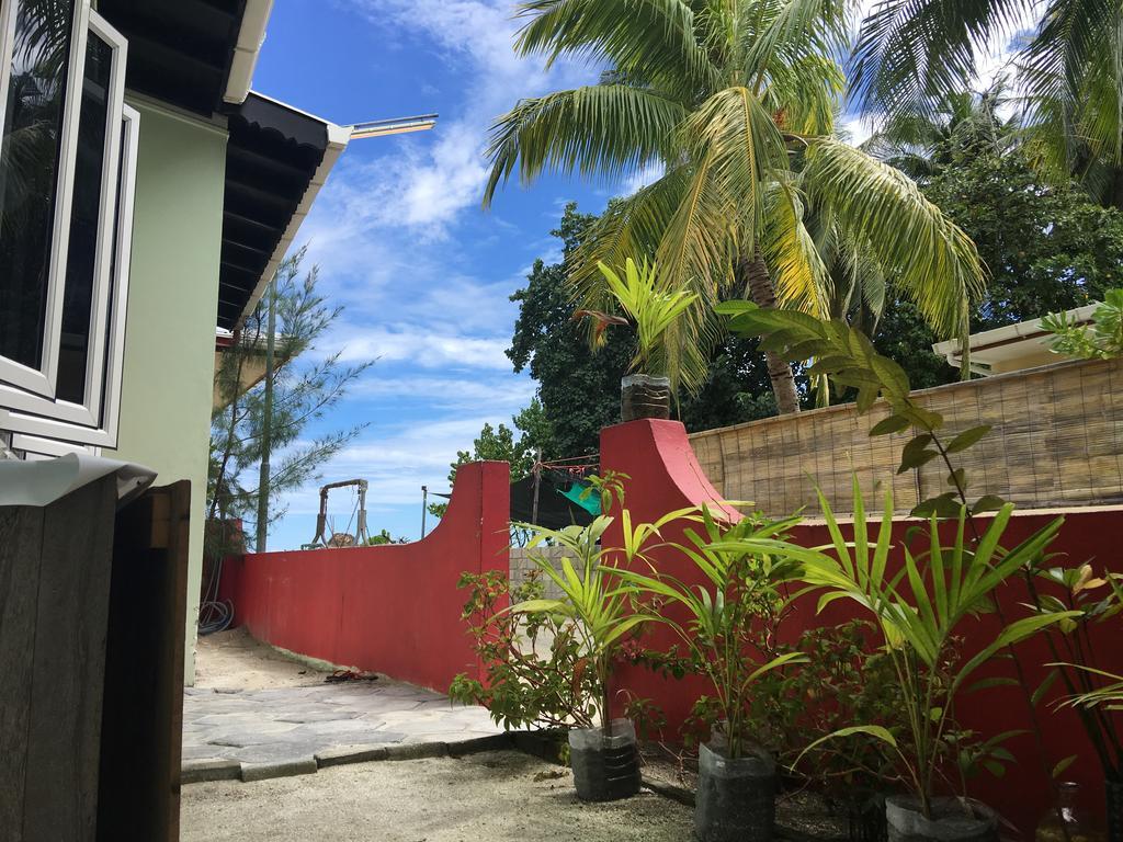 Huraa East Inn Exterior photo